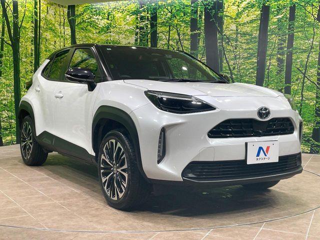 TOYOTA YARIS CROSS HYBRID 2025