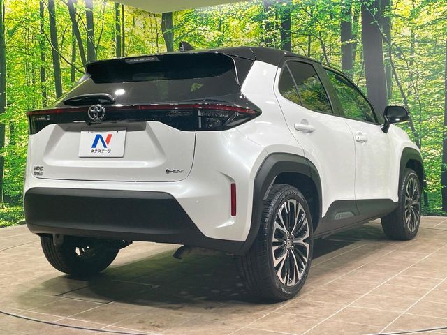 TOYOTA YARIS CROSS HYBRID 2025