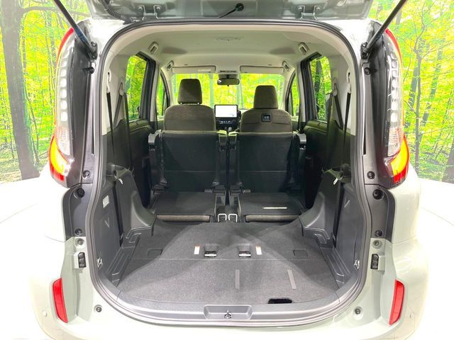 TOYOTA SIENTA HYBRID 2023