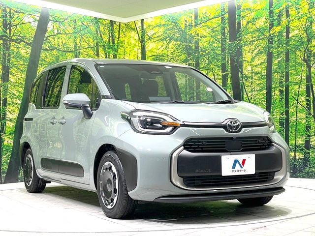 TOYOTA SIENTA HYBRID 2023
