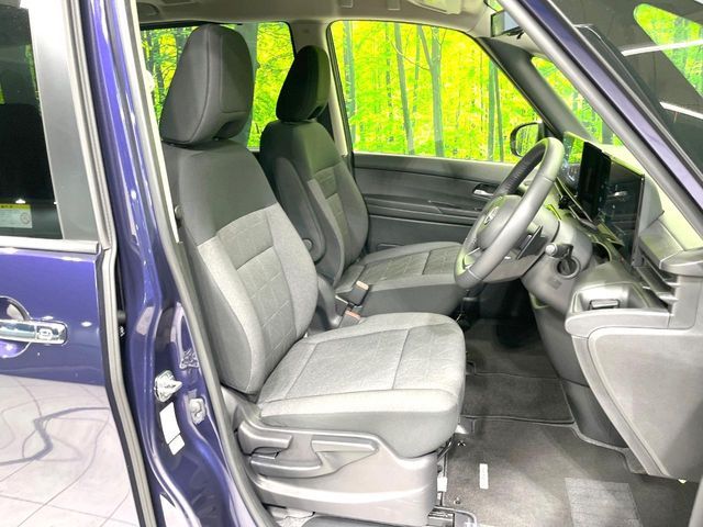 NISSAN SERENA  WG 2023