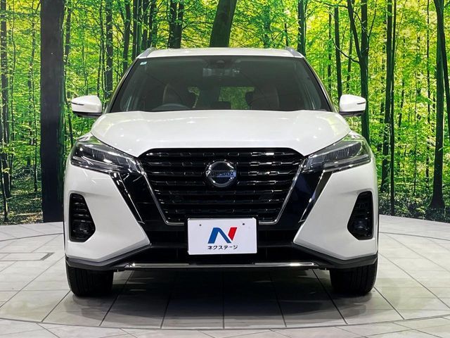 NISSAN KICKS 2022