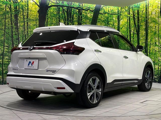 NISSAN KICKS 2022