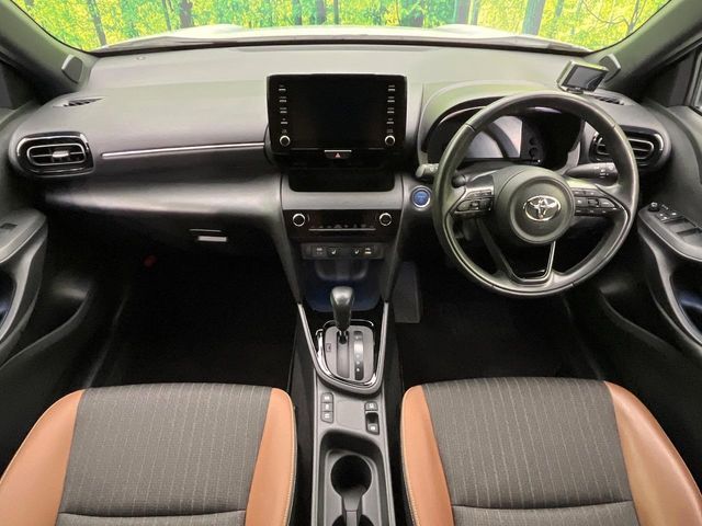 TOYOTA YARIS CROSS HYBRID 2023