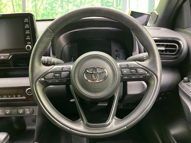 TOYOTA YARIS CROSS HYBRID 2023