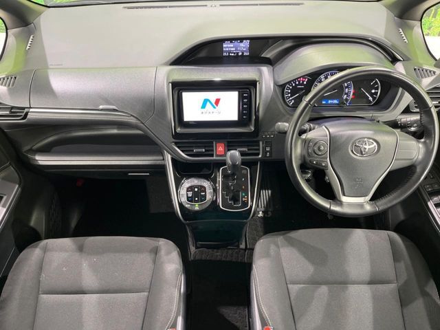 TOYOTA ESQUIRE 4WD 2016