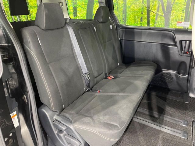 TOYOTA ESQUIRE 4WD 2016