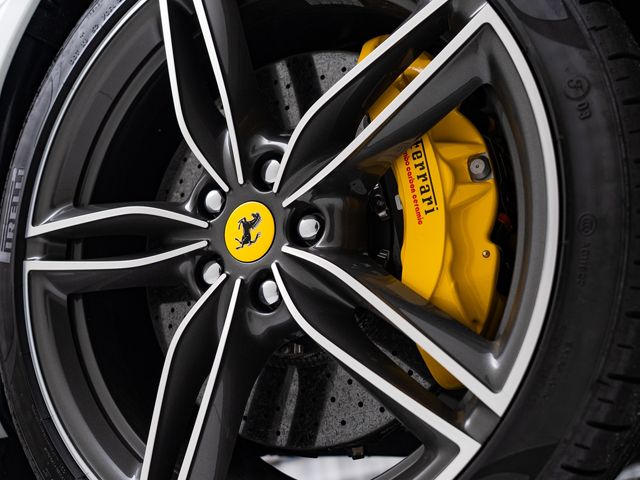 FERRARI FERRARI Roma 2022