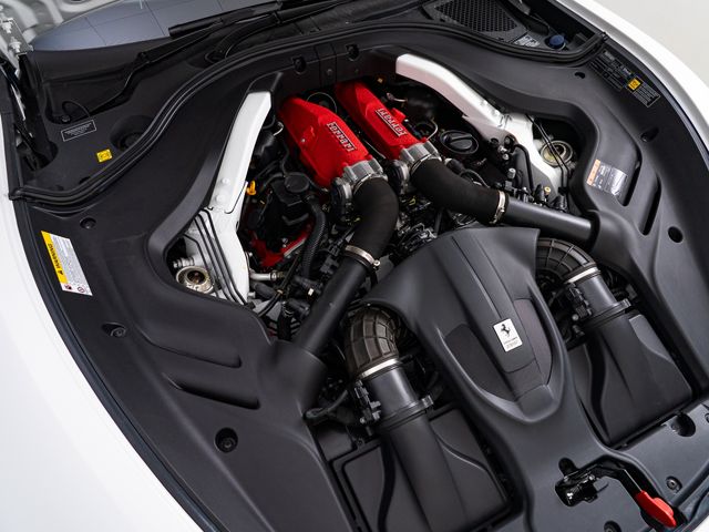 FERRARI FERRARI Roma 2022