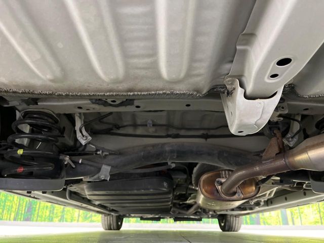 TOYOTA VOXY HYBRID 2018