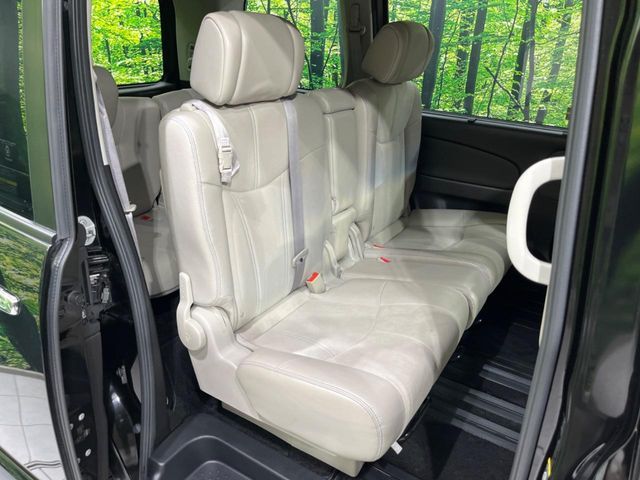 NISSAN SERENA  S-HYBRID 2015