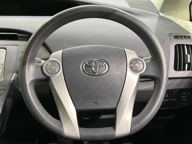 TOYOTA PRIUS 2013