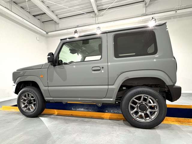 SUZUKI JIMNY 4WD 2025