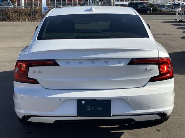 VOLVO VOLVO S90 2023