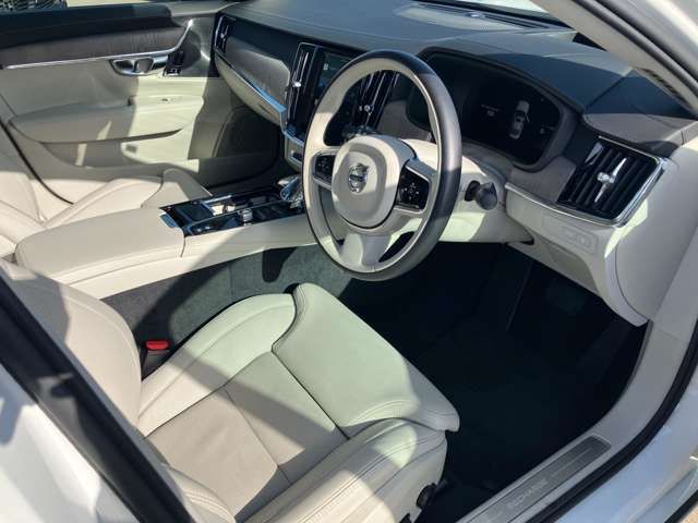 VOLVO VOLVO S90 2023