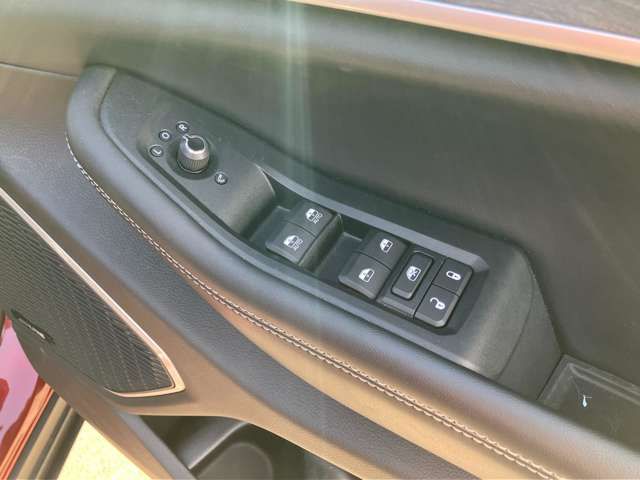 JEEP JEEP GRAND CHEROKEE 2023