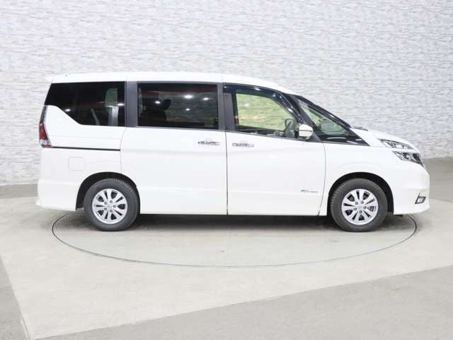 NISSAN SERENA  S-HYBRID 4WD 2017