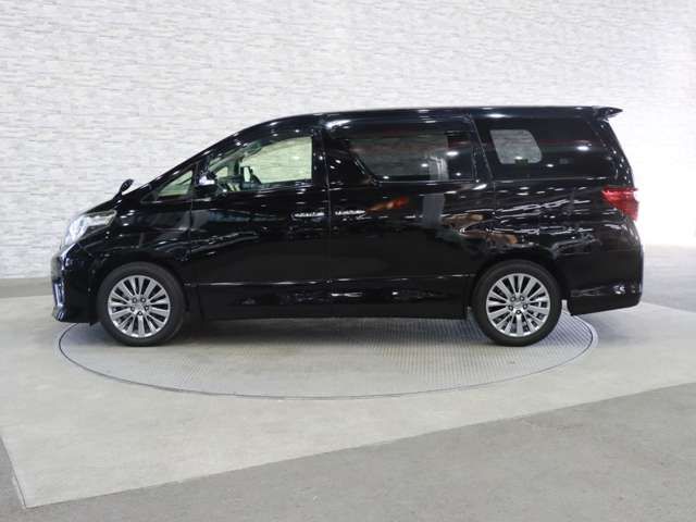 TOYOTA ALPHARD 2015