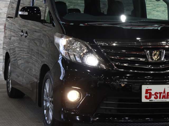 TOYOTA ALPHARD 2015