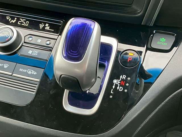 HONDA FREED HYBRID 2019