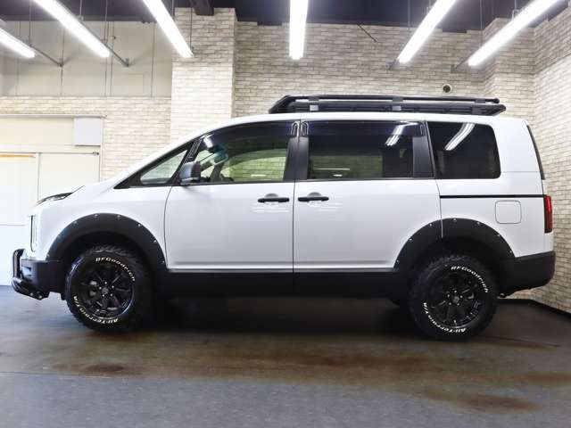 MITSUBISHI DELICA D:5 4WD 2024