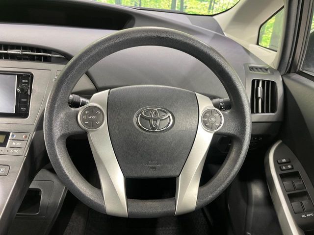TOYOTA PRIUS 2015