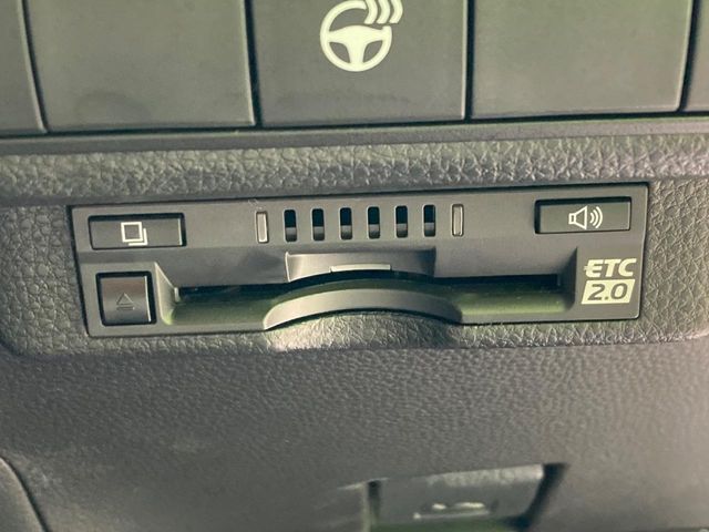 TOYOTA COROLLA TOURING HYBRID 2022