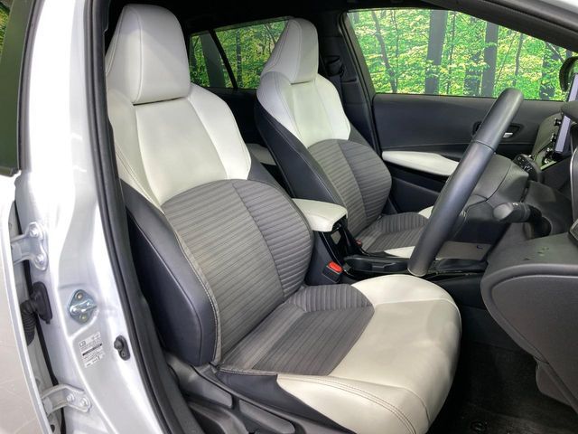 TOYOTA COROLLA TOURING HYBRID 2022