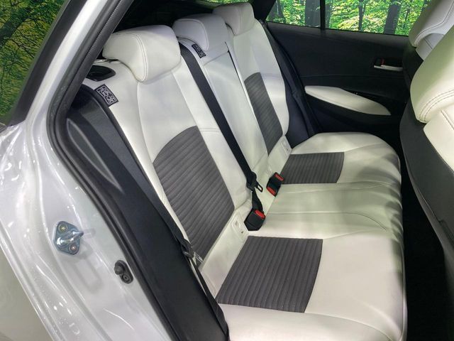 TOYOTA COROLLA TOURING HYBRID 2022