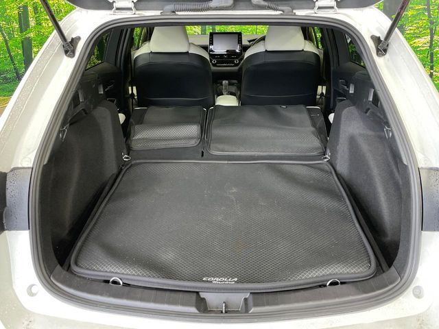 TOYOTA COROLLA TOURING HYBRID 2022