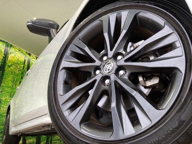 TOYOTA COROLLA TOURING HYBRID 2022