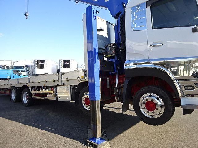 NISSAN DIESEL Quon 2020