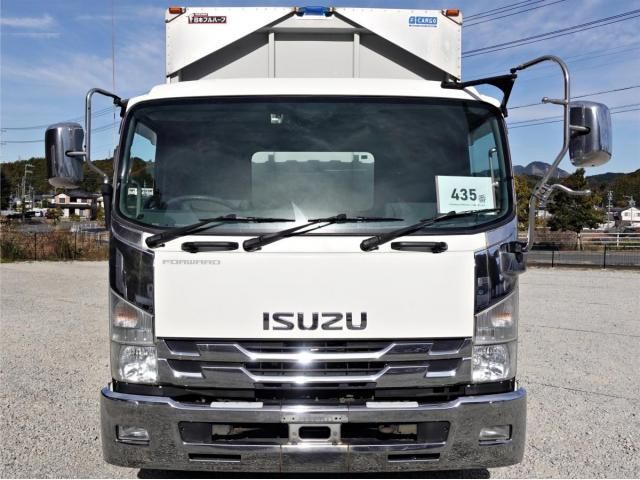 ISUZU FORWARD 2015