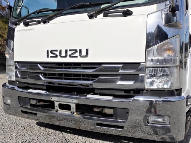 ISUZU FORWARD 2015