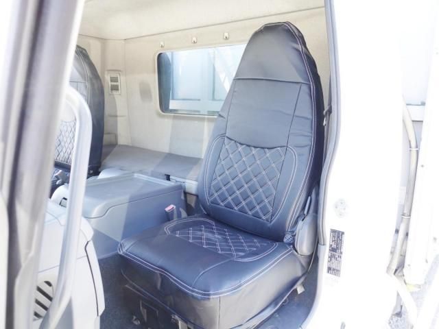 MITSUBISHI FUSOU FIGHTER 2007