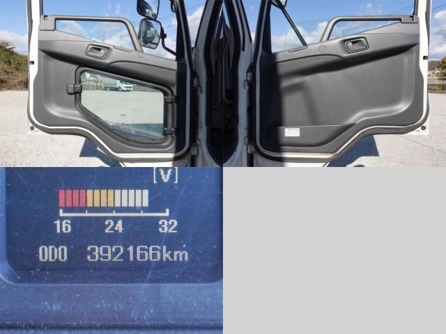 MITSUBISHI FUSOU FIGHTER 2007