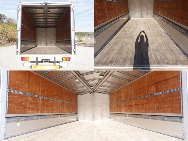 MITSUBISHI FUSOU FIGHTER 2014