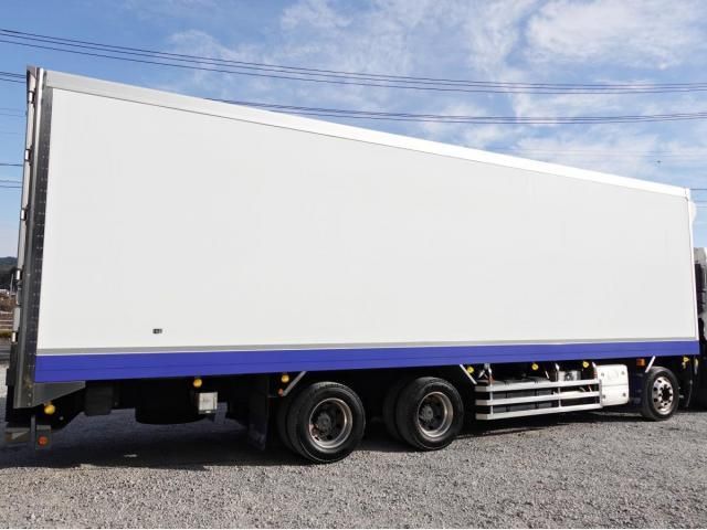 NISSAN DIESEL Quon 2018