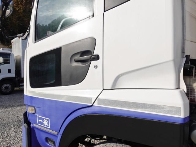 NISSAN DIESEL Quon 2018