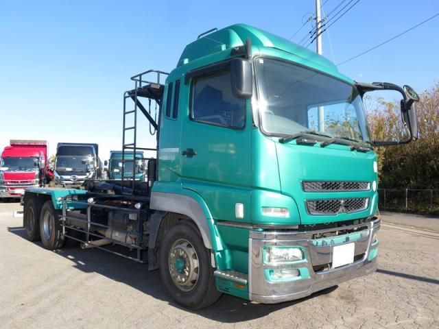 MITSUBISHI FUSOU SUPER GREAT 2012