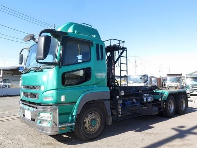 MITSUBISHI FUSOU SUPER GREAT 2012