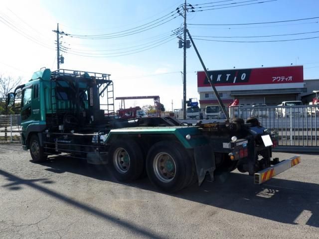 MITSUBISHI FUSOU SUPER GREAT 2012