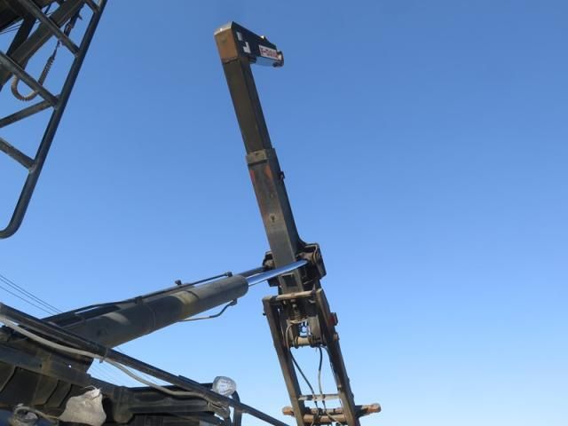 MITSUBISHI FUSOU SUPER GREAT 2012