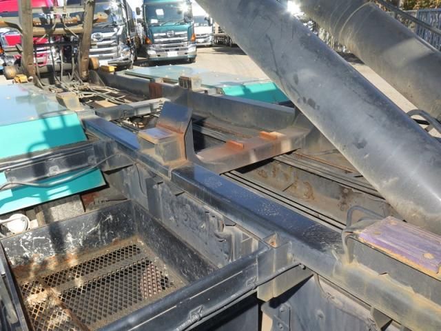 MITSUBISHI FUSOU SUPER GREAT 2012