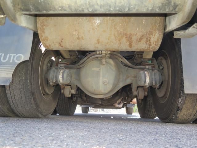 MITSUBISHI FUSOU SUPER GREAT 2012