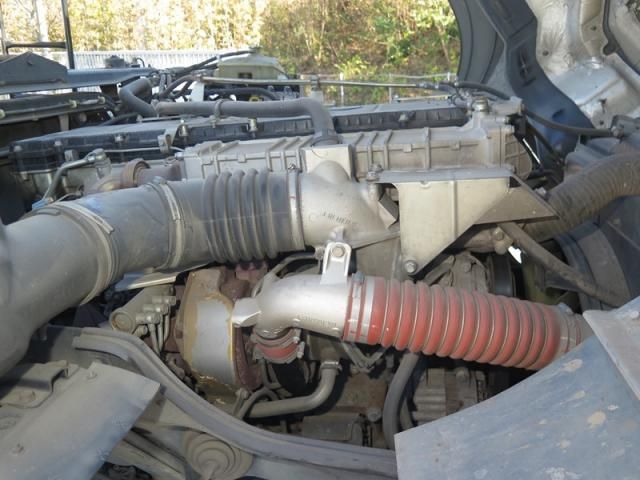 MITSUBISHI FUSOU SUPER GREAT 2012