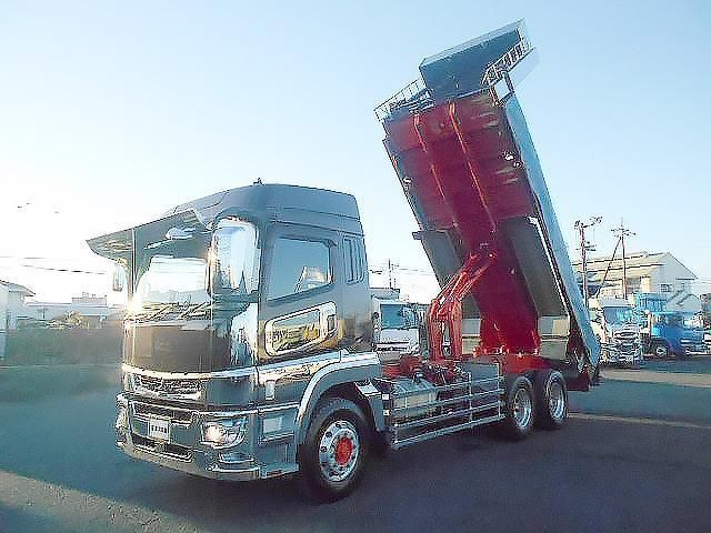 MITSUBISHI FUSOU SUPER GREAT 2018