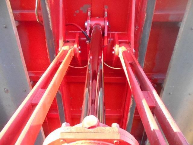 MITSUBISHI FUSOU SUPER GREAT 2018