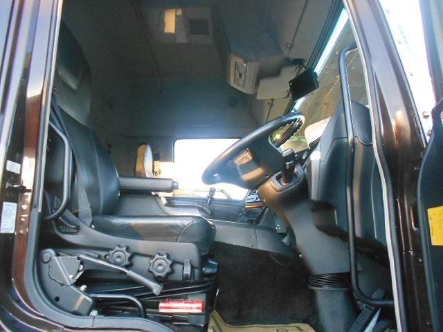 MITSUBISHI FUSOU SUPER GREAT 2018