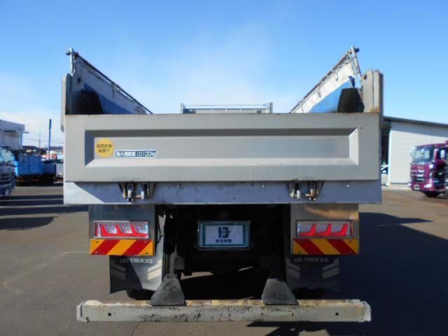 NISSAN DIESEL Quon 2017